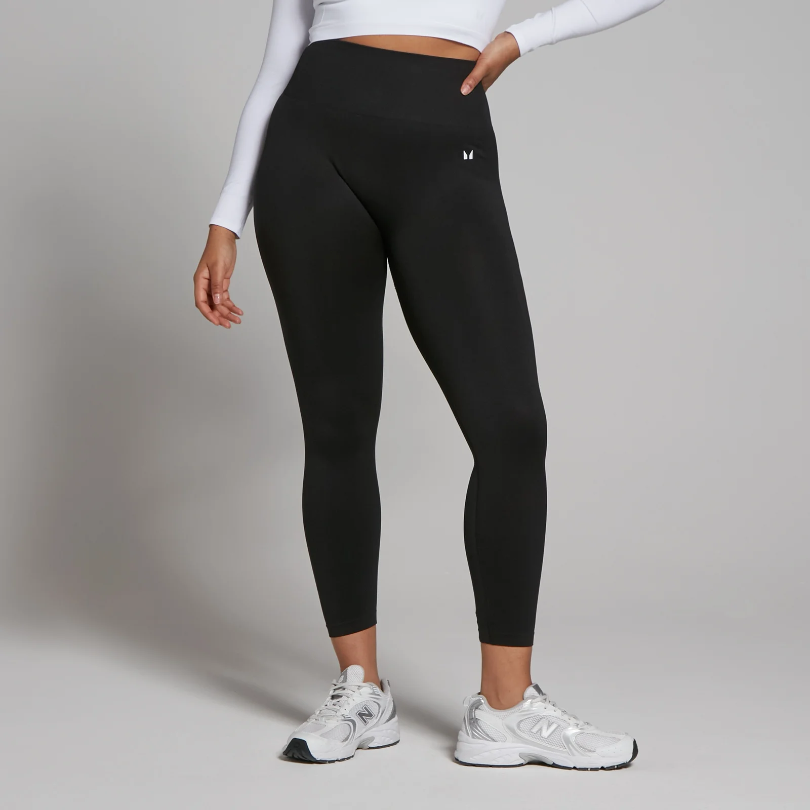 MP Women's Shape Seamless 7/8 Leggings - Black - M Image 1