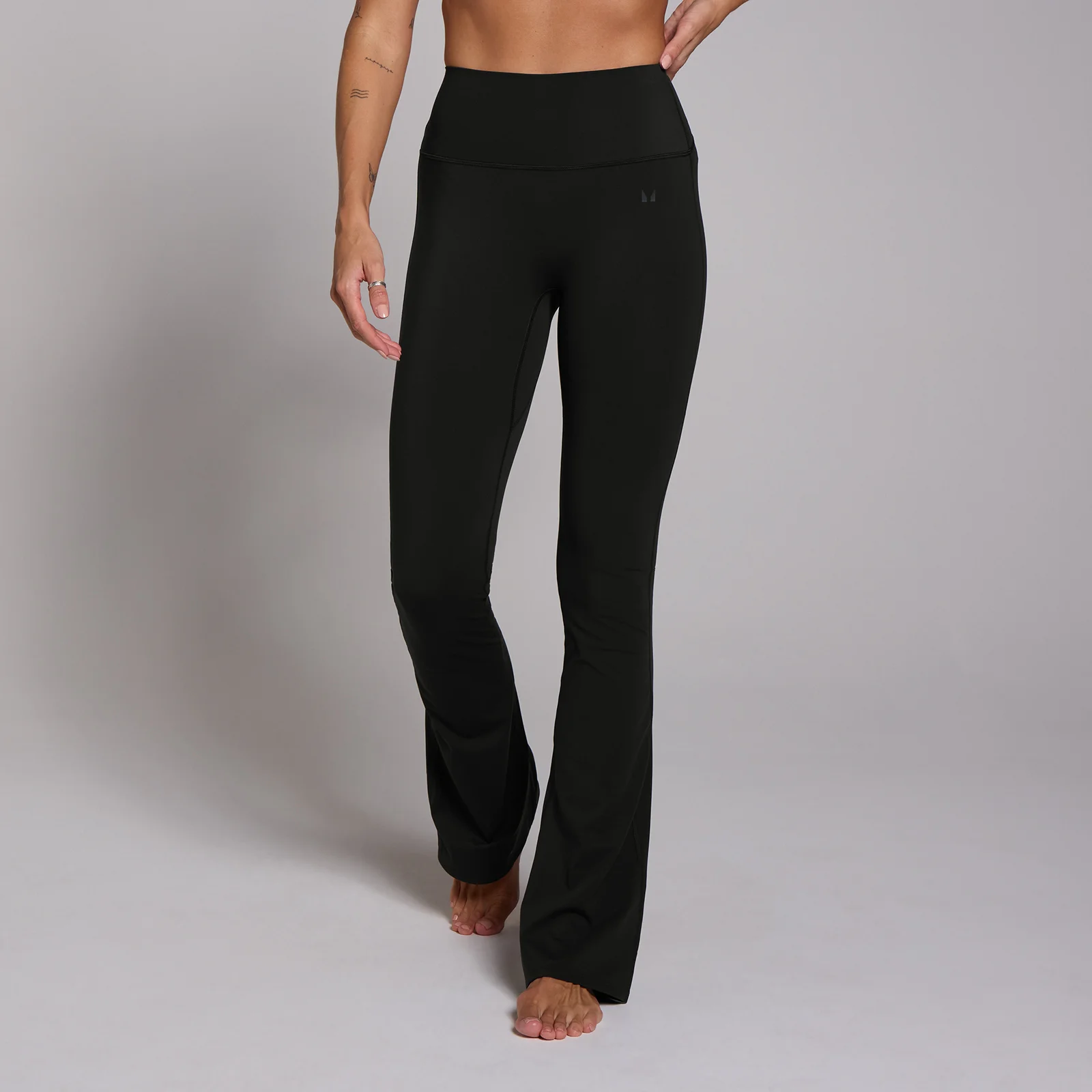 MP Women's Tempo Tall Flared Leggings - Black - XS Image 1